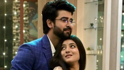 পা ভেঙেছে অভিষেকের! যন্ত্রণা নিয়েই জোয়ার ভাঁটার অ্যাকশন দৃশ্যের শ্য়ুটিং, ভাইয়ের পেশাদারিত্বে মুগ্ধ চাঁদনি