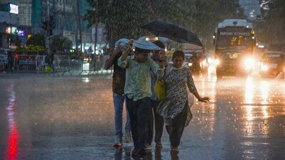 দক্ষিণবঙ্গে আনুষ্ঠানিকভাবে বর্ষা কবে প্রবেশ করবে? (Debajyoti Chakraborty) দক্ষিণবঙ্গে আনুষ্ঠানিকভাবে বর্ষা কবে প্রবেশ করবে? (Debajyoti Chakraborty)