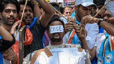 IIT কানপুরে ১৯ বছরের ইঞ্জিনিয়ার (PTI) IIT কানপুরে ১৯ বছরের ইঞ্জিনিয়ার (PTI)