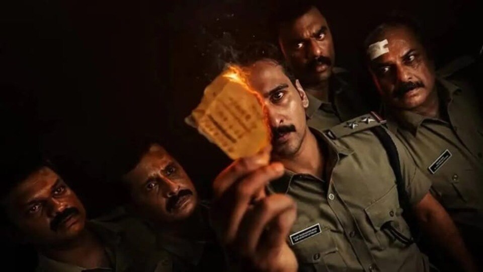 <p>మలయాళ క్రైమ్ థ్రిల్లర్ సినిమా దృఢం కూడా ఓటీటీలోకి వచ్చేస్తోంది. ఈ చిత్రం జియోహాట్‌స్టార్‌లో విడుదల కానుంది.</p>