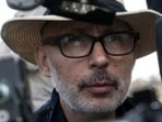 British cinematographer George Richmond suffered a paragliding crash on June 8. 