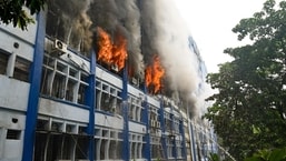 Kolkata Police sets up SIT to probe into fire incident in which 4000 EVMs were destroyed Kolkata Police sets up SIT to probe into fire incident in which 4000 EVMs were destroyed