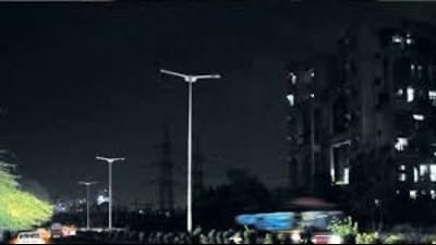 The smart lighting system will enable real-time monitoring through a Centralised Command Centre, allowing immediate detection of faulty lights and dark stretches, an official said. (HT Archive) The smart lighting system will enable real-time monitoring through a Centralised Command Centre, allowing immediate detection of faulty lights and dark stretches, an official said. (HT Archive)