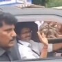 డ్రైవ‌ర్‌గా సీఎం.. సొంతంగా కారు న‌డిపిన విజ‌య్‌