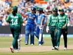 <p>టీ20 ప్రపంచకప్ లో పాకిస్థాన్ తో మ్యాచ్ లో ఇండియా చెలరేగింది. ఫస్ట్ బ్యాటింగ్ చేసిన టీమ్ 20 ఓవర్లలో 6 వికెట్లకు 170 రన్స్ చేసింది. </p>(REUTERS)