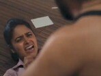 మూడు ఓటీటీల్లో ట్రెండింగ్ లో తెలుగు సైకో థ్రిల్లర్.. మితిమీరిన ప్రేమతో భర్త హింస