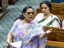 দিল্লি রওনা হওয়ার আগে কাকলি ঘোষ দস্তিদার রবিবার দাবি করেন, বিদ্রোহী শিবিরে সাংসদ সংখ্যা ২০ নয়, বেড়ে ২২ হয়েছে।