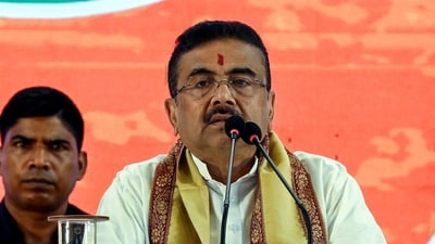 মৌসম বদলালেও কড়া বার্তা মুখ্যমন্ত্রীর