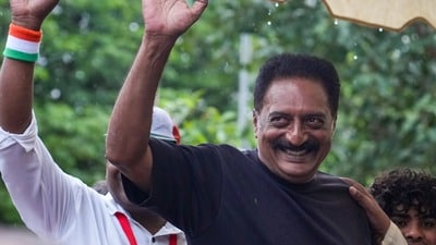 ప్రకాష్ రాజ్ సంచలన వ్యాఖ్యలు.. వీడియో వైరల్ (PTI) ప్రకాష్ రాజ్ సంచలన వ్యాఖ్యలు.. వీడియో వైరల్ (PTI)