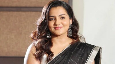 మెగాస్టార్ డైలాగ్ను తప్పుబట్టిన హీరోయిన్ పార్వతి, రేప్ చేస్తామని బెదిరింపులు- మళ్లీ అదే మాట అంటానంటూ! మెగాస్టార్ డైలాగ్ను తప్పుబట్టిన హీరోయిన్ పార్వతి, రేప్ చేస్తామని బెదిరింపులు- మళ్లీ అదే మాట అంటానంటూ!