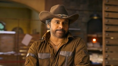 ఉస్తాద్ భగత్ సింగ్ టీవీ ప్రీమియర్లో ట్విస్ట్..తారక్ బాటలోనే పవన్ ఉస్తాద్ భగత్ సింగ్ టీవీ ప్రీమియర్లో ట్విస్ట్..తారక్ బాటలోనే పవన్