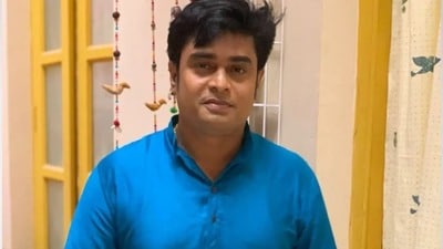 অর্ণব বন্দ্য়োপাধ্যায়। অর্ণব বন্দ্য়োপাধ্যায়।