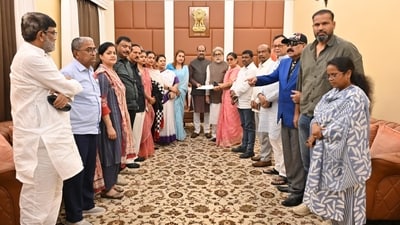 Rebel TMC MPs with Lok Sabha Speaker Om Birla in New Delhi (Sourced) Rebel TMC MPs with Lok Sabha Speaker Om Birla in New Delhi (Sourced)