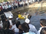 FIR filed against road contractor after eight killed; Solapur collector forms five-member panel to probe well tragedy