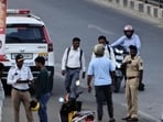 Worli residents raise concerns over unruly drivers, traffic police launch special drive Worli residents raise concerns over unruly drivers, traffic police launch special drive