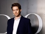 Joe Alwyn and Sarah Pidgeon were photographed kissing during a recent outing in New York City.