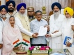 A delegation of Shiromani Akali Dal (Punar Surjit) submits a memorandum to Punjab governor Gulab Chand Kataria in Chandigarh. (PTI) A delegation of Shiromani Akali Dal (Punar Surjit) submits a memorandum to Punjab governor Gulab Chand Kataria in Chandigarh. (PTI)