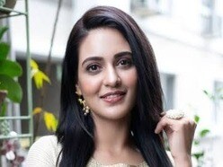 চিরকালই রাজনীতি থেকে দূরে থাকেন প্রিয়াঙ্কা