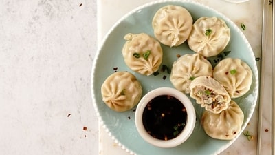 Cabbage Chicken Momo Recipe (Adobe Stock)