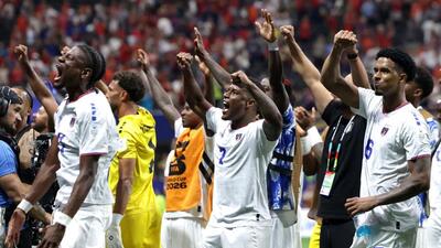 Cape Verde's Jovane Cabral and teammates celebrate after their heroic draw against Spain. (REUTERS)