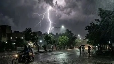 తెలంగాణకు భారీ వర్ష సూచన తెలంగాణకు భారీ వర్ష సూచన