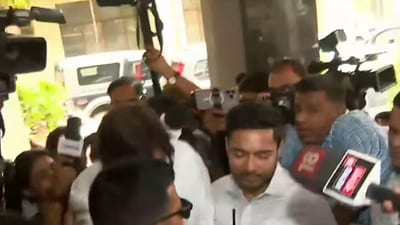 প্রাথমিক শিক্ষক নিয়োগ দুর্নীতি মামলায় এদিন অভিষেক বন্দ্যোপাধ্যায়কে জিজ্ঞাসাবাদ করা হচ্ছে। প্রাথমিক শিক্ষক নিয়োগ দুর্নীতি মামলায় এদিন অভিষেক বন্দ্যোপাধ্যায়কে জিজ্ঞাসাবাদ করা হচ্ছে।