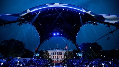 UFC Freedom 250 is expected to begin at 9 p.m. ET after organizers delayed the event by one hour because of weather conditions in Washington, D.C. REUTERS/Evan Vucci (REUTERS)