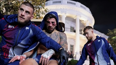 Ilia Topuria leaves after his loss to Justin Gaethje in their lightweight championship bout at UFC Freedom 250 at the White House in Washington, D.C., U.S., June 15, 2026. REUTERS/Jonathan Ernst     TPX IMAGES OF THE DAY (REUTERS)