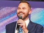 Pastor Jackson Lahmeyer is married and has five kids with wife, Kendra. 