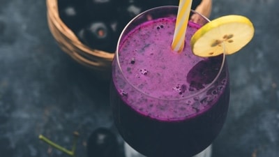 Jamun Smoothie (Adobe Stock)