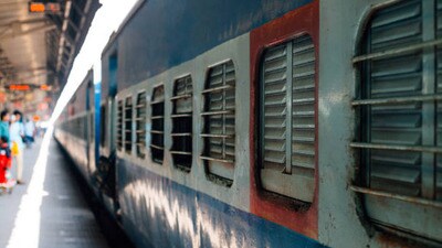 విశాఖ నుంచి ప్రత్యేక రైళ్లు