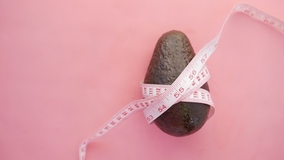 Read more to find out how undereating can make you gain weight! (Unsplash)