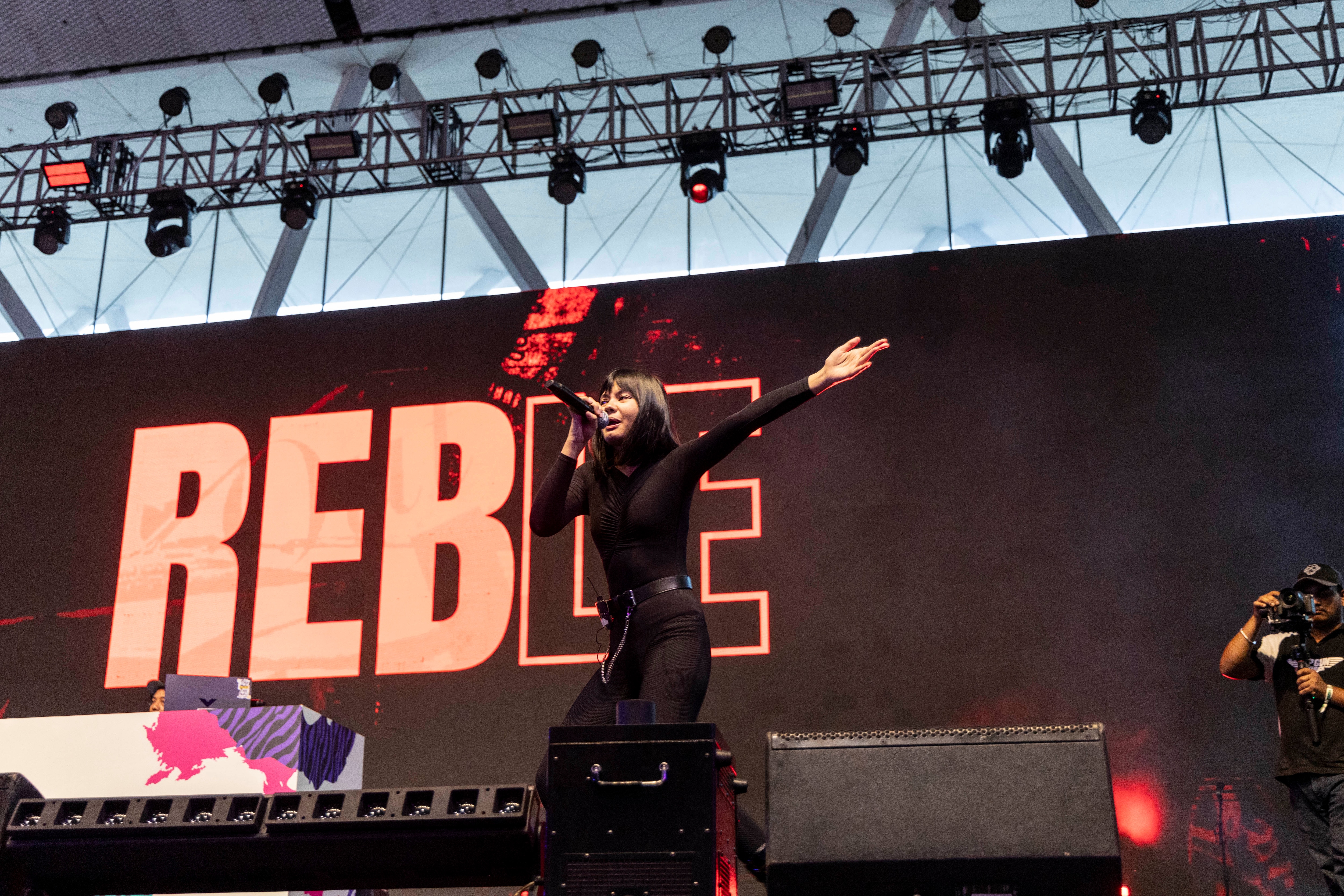 Reble performance at the event