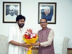 కేంద్ర గ్రామీణాభివృద్ధి శాఖ మంత్రి శివరాజ్ సింగ్ చౌహాన్ తో పవన్ కళ్యాణ్
(@ChouhanShivraj)
