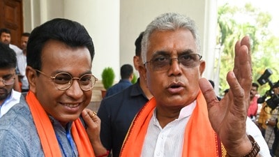 মমতা বন্দ্যোপাধ্যায়কে খোঁচা দিলেন দিলীপ ঘোষ। (ফাইল ছবি, সৌজন্যে পিটিআই) মমতা বন্দ্যোপাধ্যায়কে খোঁচা দিলেন দিলীপ ঘোষ। (ফাইল ছবি, সৌজন্যে পিটিআই)