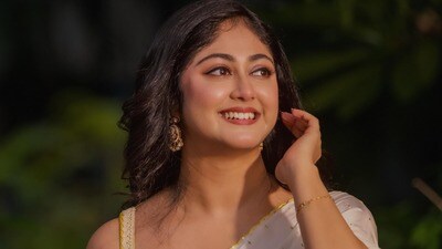 কুমকুমে আদৃতের নায়িকা হননি, স্নেহাশিস চক্রবর্তীর হাত ধরে ফিরছেন ‘কথা’ সুস্মিতা? জোর গুঞ্জন টেলিপাড়ায় কুমকুমে আদৃতের নায়িকা হননি, স্নেহাশিস চক্রবর্তীর হাত ধরে ফিরছেন ‘কথা’ সুস্মিতা? জোর গুঞ্জন টেলিপাড়ায়