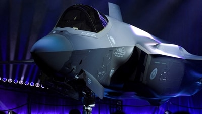 FILE PHOTO: Unveiling of the new F-35 during a rollout ceremony of F-35 fighter jets ordered by Finland at the Lockheed Martin Aeronautics facility in Fort Worth, Texas, U.S. December 16, 2025.  REUTERS/Jeremy Lock/File Photo (REUTERS)