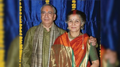 ৬০ বছর বয়সে আইবুড়ো নাম ঘোচান! ৭৫ দিনের প্রেম, আমিরের ‘মা’ বিয়ে করেন বিজ্ঞানীকে ৬০ বছর বয়সে আইবুড়ো নাম ঘোচান! ৭৫ দিনের প্রেম, আমিরের ‘মা’ বিয়ে করেন বিজ্ঞানীকে