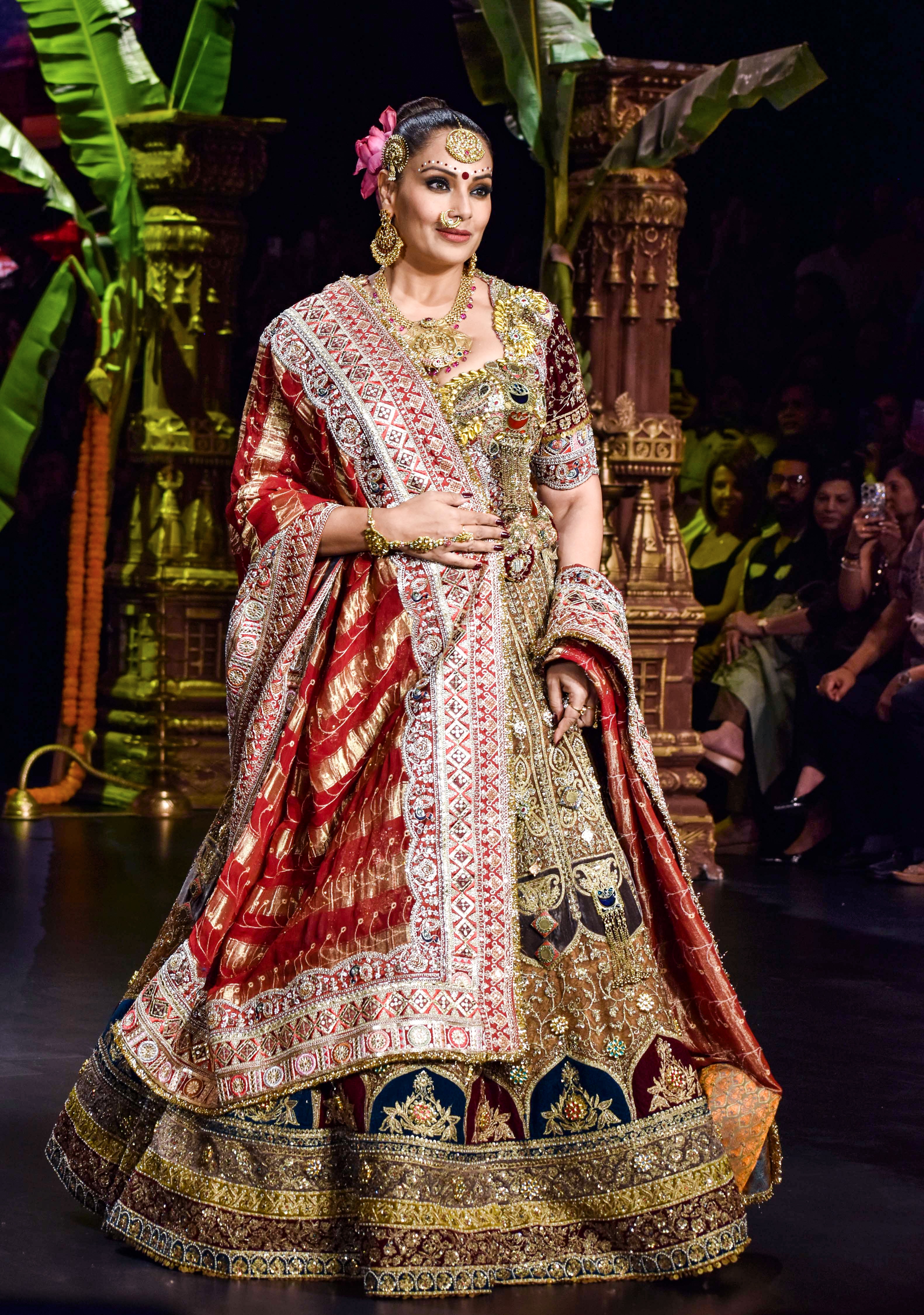 Mumbai, Apr 05 (ANI): Actress Bipasha Basu walks the ramp for Designer Rohit Verma's collection at Bombay Times Fashion Week 2026, in Mumbai on Saturday. (ANI Photo) (Girish Srivastav) Mumbai, Apr 05 (ANI): Actress Bipasha Basu walks the ramp for Designer Rohit Verma's collection at Bombay Times Fashion Week 2026, in Mumbai on Saturday. (ANI Photo) (Girish Srivastav)