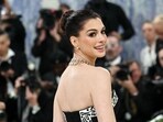 Anne Hathaway had an early-onset cataract in her left eye.