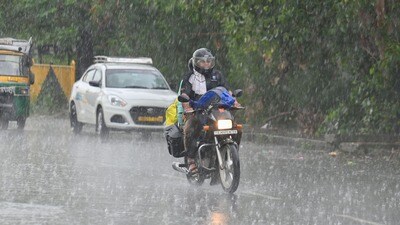 বৃহস্পতিবার রাতভর মিরিক এবং নেপাল সীমান্ত সংলগ্ন এলাকায় ভারী থেকে অতি ভারী বৃষ্টি হয়েছে (প্রতীকী ছবি) বৃহস্পতিবার রাতভর মিরিক এবং নেপাল সীমান্ত সংলগ্ন এলাকায় ভারী থেকে অতি ভারী বৃষ্টি হয়েছে (প্রতীকী ছবি)