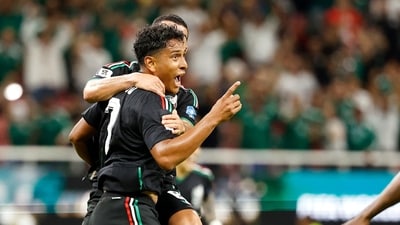 Mexico midfielder Luis Romo celebrates his goal in the 50th minute, the only goal of the match. (AFP)