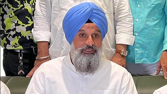 Shiromani Akali Dal leader Bikram Singh Majithia alleged that the police failed to present any evidence of any CCTV footage or evidence to substantiate the allegations against him or other Akali worker. (HT File)