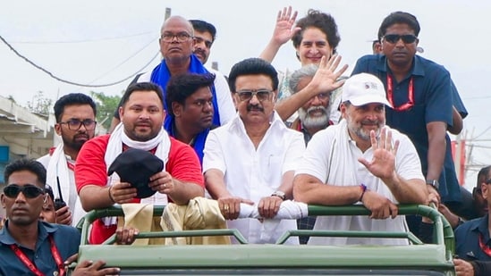Congress leader Rahul Gandhi, Tamil Nadu chief minister MK Stalin, RJD leader Tejashwi Yadav with several others in Bihar. (AICC)