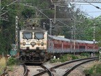 పలు రైళ్లు పొడిగింపు