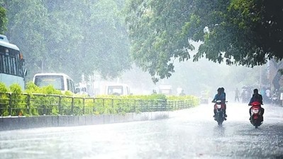 ద్రోణి ప్రభావం - ఏపీకి వర్ష సూచన ద్రోణి ప్రభావం - ఏపీకి వర్ష సూచన