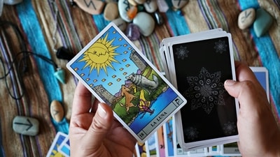Moon Tarot Card (Pexels)