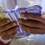 Money: నెలాఖరుకు డబ్బు మిగలట్లేదా? ఎంత జీతం వచ్చినా ప్రయోజనం లేదు.. ఈ ఒక్క అలవాటు లేకపోతే!
