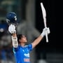 <p>టీమిండియా యంగ్ గన్ యశస్వి జైస్వాల్ మరోసారి పేలాడు. అఫ్గానిస్థాన్ తో రెండో వన్డేలో సెంచరీతో అదరగొట్టాడు. </p>