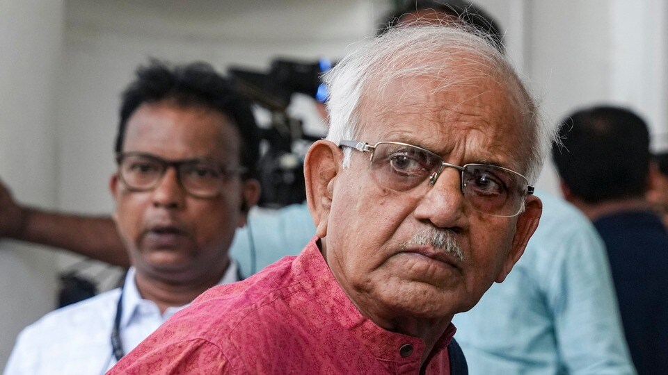 সই জাল কাণ্ডে নয়া মোড়! (PTI)